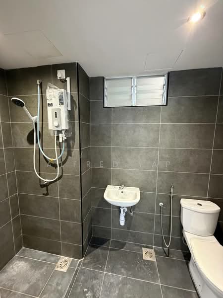 Servis Apartment untuk Disewa di Midas @ Seri Alam - Alfred Yap - Bathroom - PropertyGuru.com.my