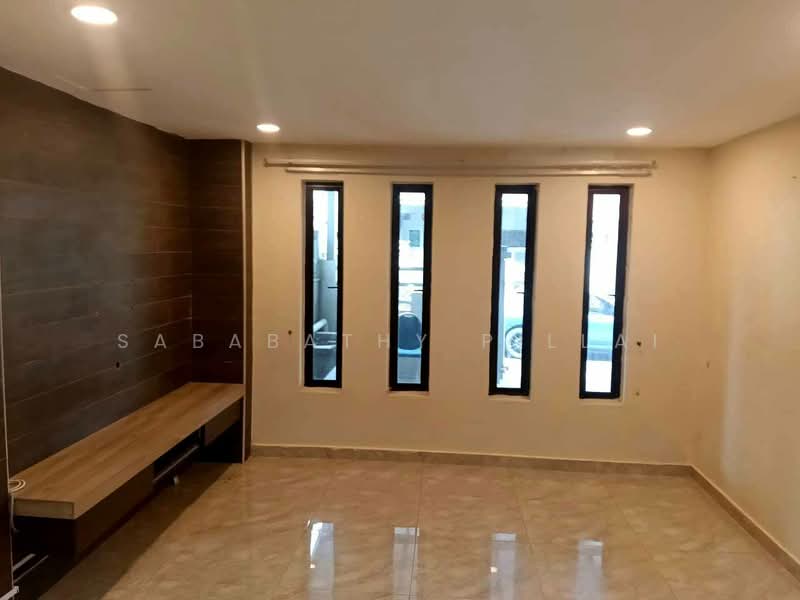 Rumah Teres 2 Tingkat untuk Dijual di Taman Sri Bayu (Rawang) - Sababathy Pillai - Living Room - PropertyGuru.com.my