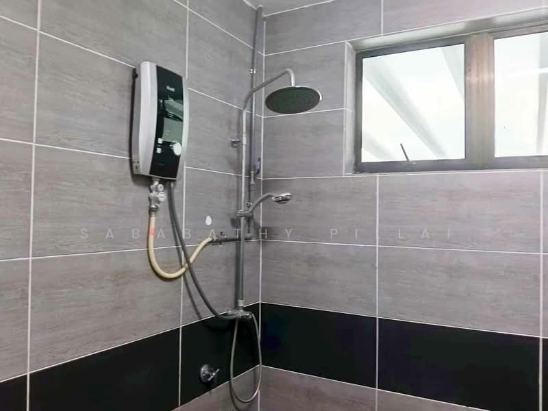 Rumah Teres 2 Tingkat untuk Dijual di Taman Sri Bayu (Rawang) - Sababathy Pillai - Bathroom - PropertyGuru.com.my
