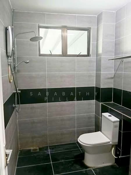 Rumah Teres 2 Tingkat untuk Dijual di Taman Sri Bayu (Rawang) - Sababathy Pillai - Bathroom - PropertyGuru.com.my