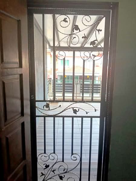 Rumah Teres 2 Tingkat untuk Dijual di Taman Sri Bayu (Rawang) - Sababathy Pillai - Entrance - PropertyGuru.com.my