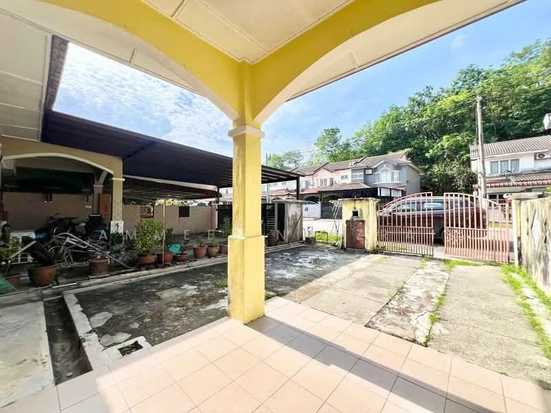 2-storey Terraced House for Sale in Kajang (Selangor) - Ammeer Nadzrai - Exterior - PropertyGuru.com.my