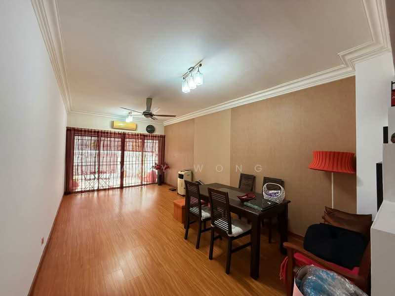 Townhouse for Sale in Jalan Ipoh (Kuala Lumpur) - Amy Wong - Dining Room - PropertyGuru.com.my