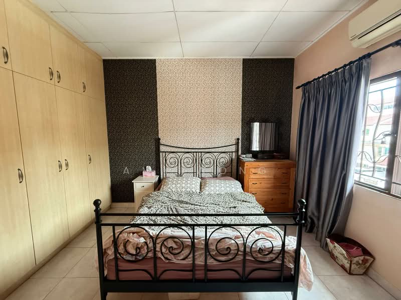 Townhouse for Sale in Jalan Ipoh (Kuala Lumpur) - Amy Wong - Bedroom - PropertyGuru.com.my