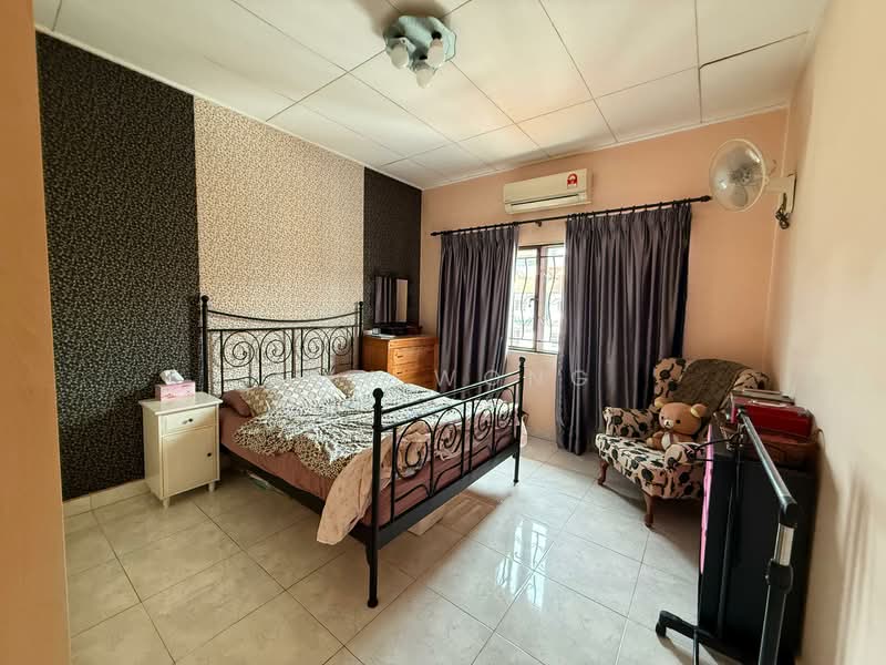 Townhouse for Sale in Jalan Ipoh (Kuala Lumpur) - Amy Wong - Bedroom - PropertyGuru.com.my