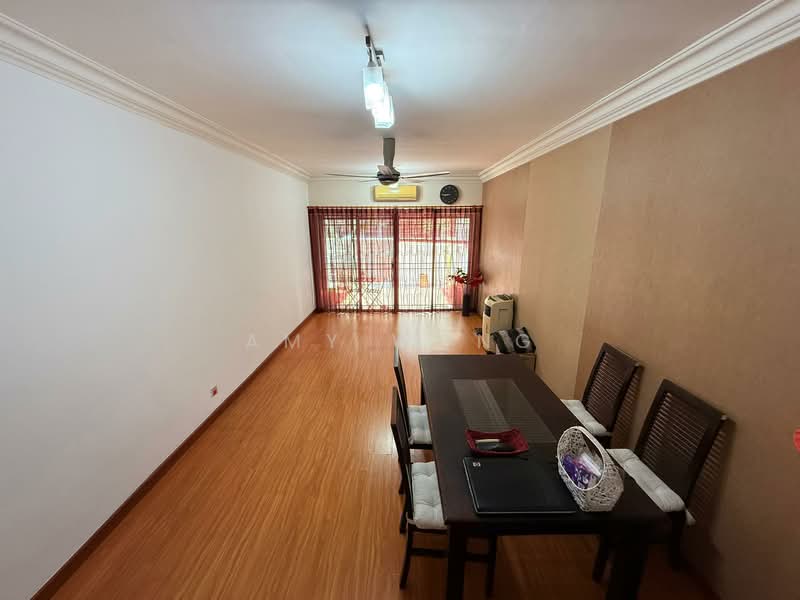 Townhouse for Sale in Jalan Ipoh (Kuala Lumpur) - Amy Wong - Dining Room - PropertyGuru.com.my