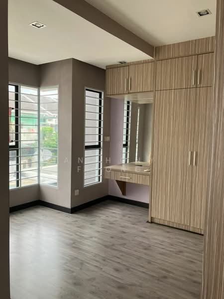 Rumah Berkembar untuk Dijual di Sutera Damansara (Damansara Damai) - Anthony Foong - Bedroom - PropertyGuru.com.my