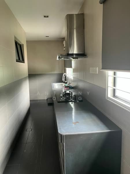 Rumah Berkembar untuk Dijual di Sutera Damansara (Damansara Damai) - Anthony Foong - Kitchen - PropertyGuru.com.my