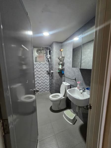 Pangsapuri untuk Disewa di Midas - Jessy Koh - Bathroom - PropertyGuru.com.my
