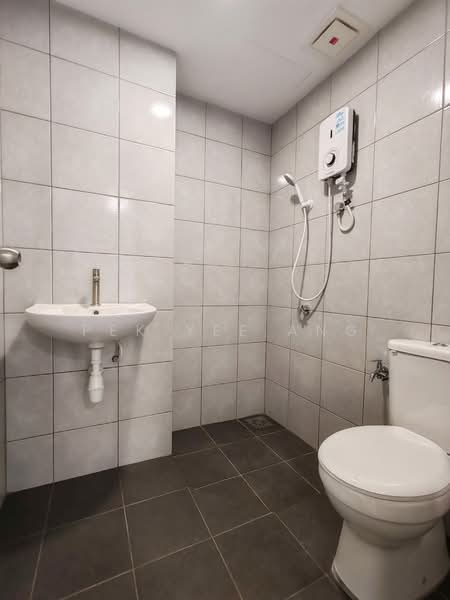 Servis Apartment untuk Disewa di Hana @ Eco Ardence - Pek Yee Ang - Bathroom - PropertyGuru.com.my