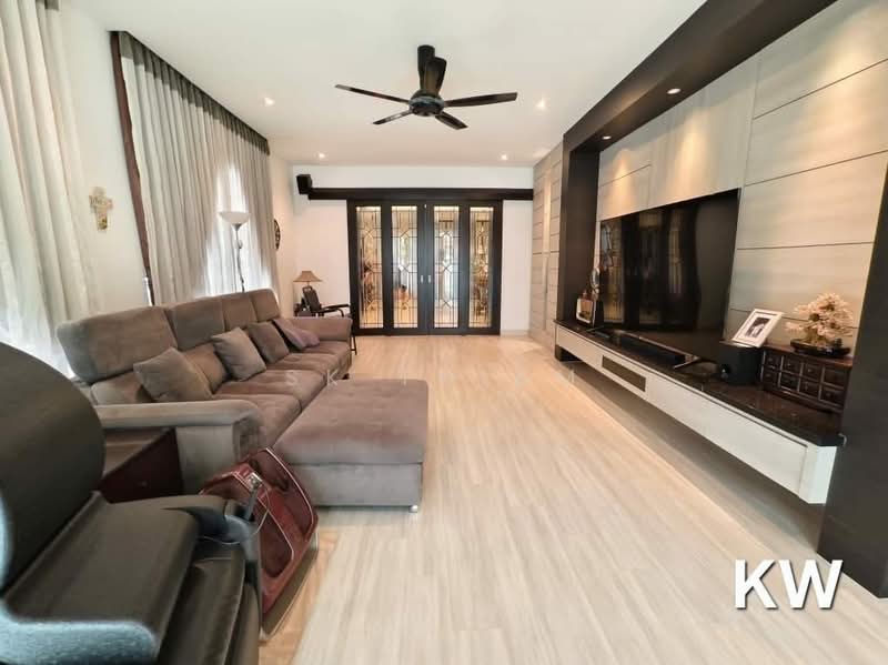 Semi-Detached House for Sale in Kota Kemuning (Shah Alam) - SK Thiam - Living Room - PropertyGuru.com.my