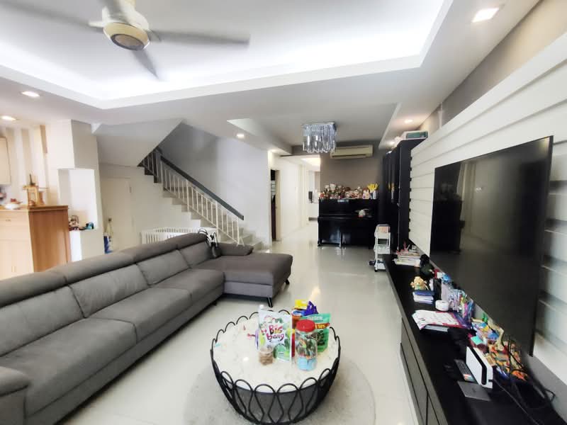Rumah Teres 2 Tingkat untuk Dijual di Bandar Puchong Utama (Puchong) - Hann . - Living Room - PropertyGuru.com.my
