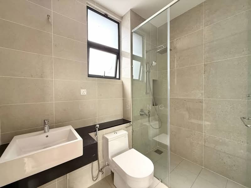 Semi-Detached House for Sale in Setia Eco Park (Setia Alam) - Lucas Ng - Bathroom - PropertyGuru.com.my
