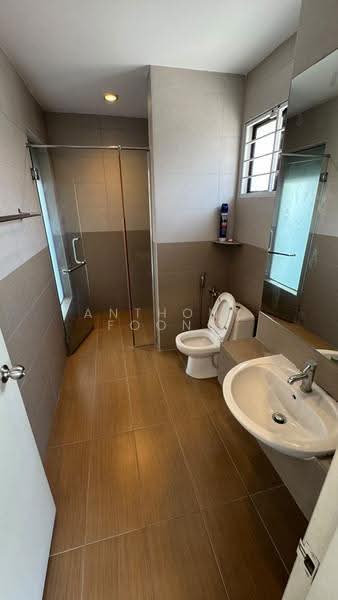 Rumah Teres 2.5-Tingkat untuk Dijual di Sutera Damansara (Damansara Damai) - Anthony Foong - Bathroom - PropertyGuru.com.my