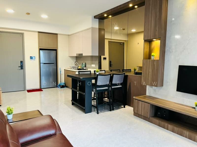 Servis Apartment untuk Dijual di Agile Bukit Bintang - JONE HOONG TAW - Living Room - PropertyGuru.com.my