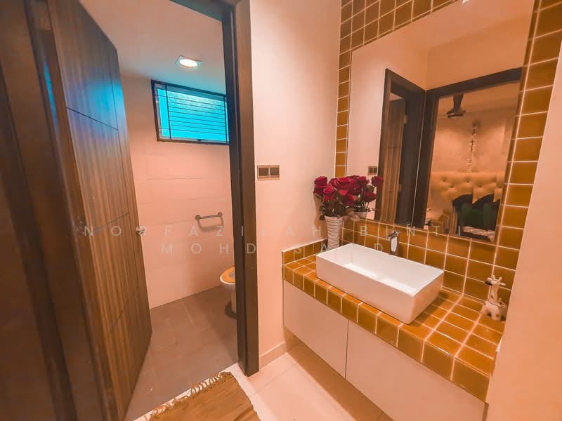 Semi-Detached House for Sale in Gombak (Kuala Lumpur) - Norfazilah Binti Mohd Saad - Bathroom - PropertyGuru.com.my