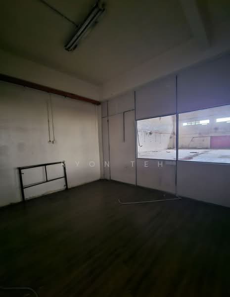 Kilang untuk Disewa di Taman Desa Cemerlang (Ulu Tiram) - Ryon Teh - PropertyGuru.com.my