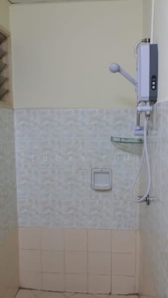 Condominium for Sale at Menara Menjalara - Lucas Lim - Bathroom - PropertyGuru.com.my