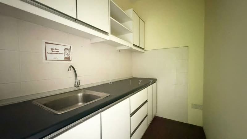 Retail Office for Rent in Laman Seri (Shah Alam) - Izzaza Izzati - Kitchen - PropertyGuru.com.my