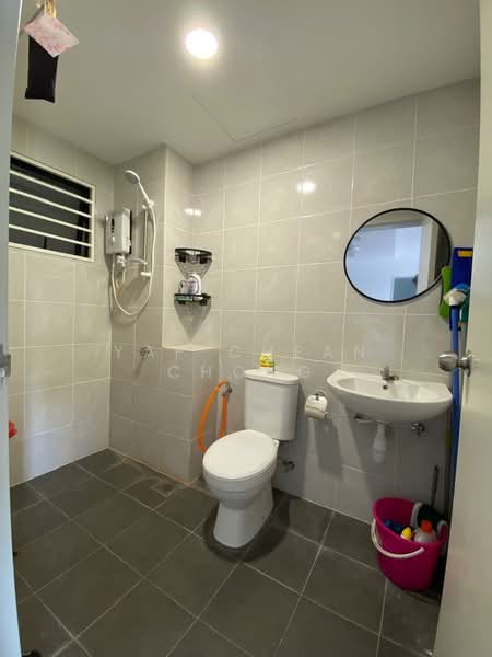 Service Residence for Sale at Duduk Se.Ruang @ Eco Sanctuary - Yap Chean Chong - Bathroom - PropertyGuru.com.my