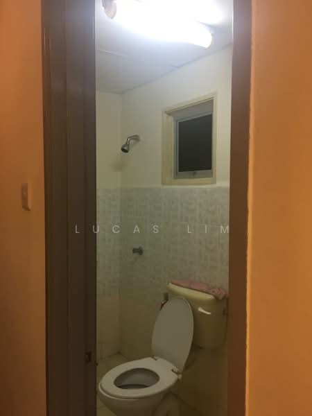 Condominium for Sale at Menara Menjalara - Lucas Lim - Bathroom - PropertyGuru.com.my
