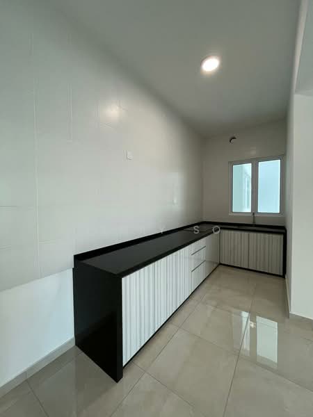 Condominium for Rent at Lucerne Residences - Jerry So - Kitchen - PropertyGuru.com.my