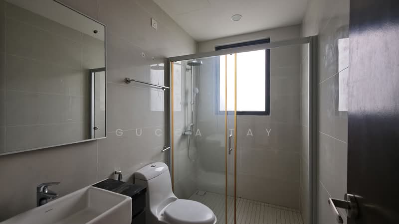 Condominium for Sale at Royal Strand @ Country Garden Danga Bay - Gucca Tay - Bathroom - PropertyGuru.com.my
