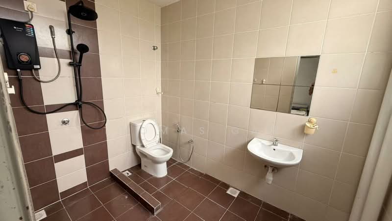 Rumah Bandar untuk Disewa di Tanjong Duabelas (Selangor) - Thomas Gan - Bathroom - PropertyGuru.com.my