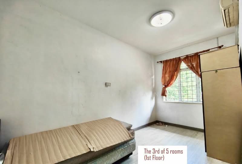 Rumah Berkembar untuk Dijual di Taman Bukit Kempas (Tampoi) - SASER TAN. - Bedroom - PropertyGuru.com.my