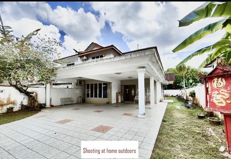 Rumah Berkembar untuk Dijual di Taman Bukit Kempas (Tampoi) - SASER TAN. - Exterior - PropertyGuru.com.my