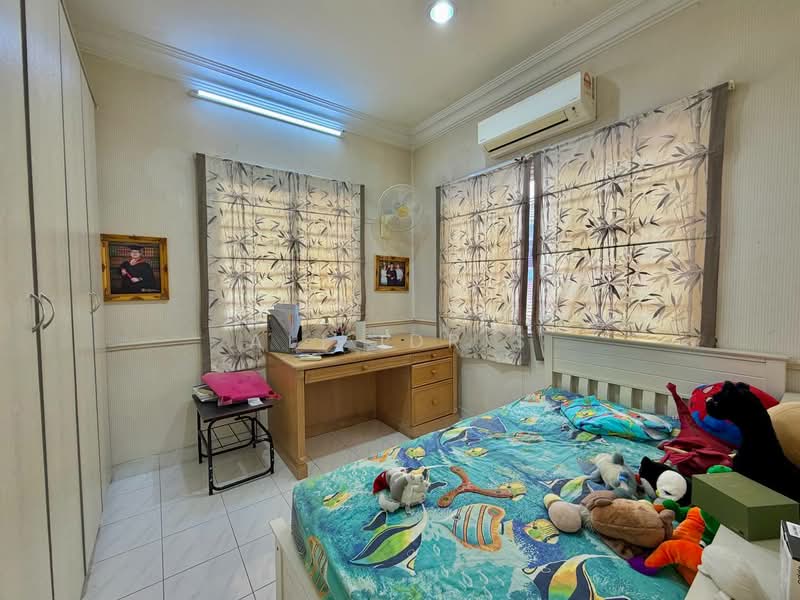 Bungalow for Sale in Bandar Teknologi Kajang (Kajang) - Ali Idris - Bedroom - PropertyGuru.com.my