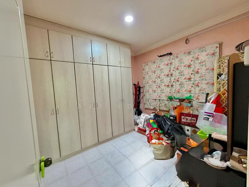Bungalow for Sale in Bandar Teknologi Kajang (Kajang) - Ali Idris - Bedroom - PropertyGuru.com.my