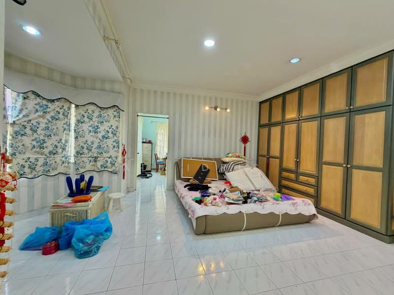 Bungalow for Sale in Bandar Teknologi Kajang (Kajang) - Ali Idris - Bedroom - PropertyGuru.com.my