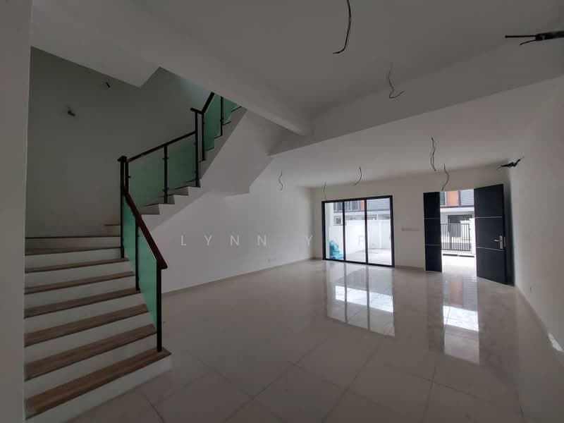 3-storey Terraced House for Sale in Taman Puncak Jalil (Seri Kembangan) - Lynn Yap - PropertyGuru.com.my