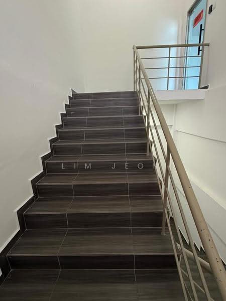 Factory for Sale in Kapar (Selangor) - Lim Jeon - Corridor - PropertyGuru.com.my