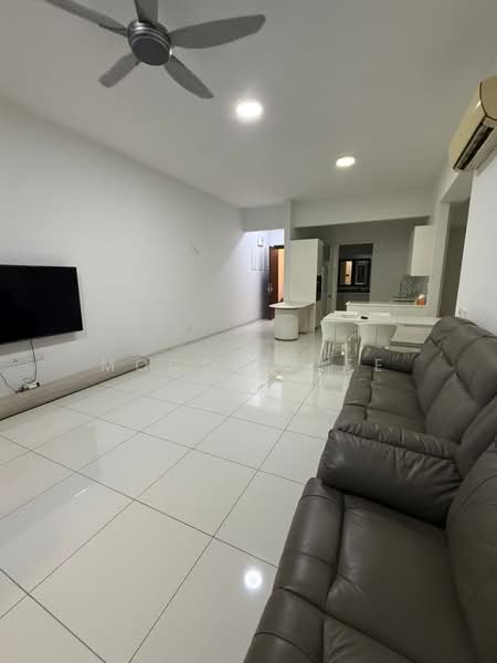 Kondominium untuk Disewa di The LIGHT COLLECTION I - Mocole Lee - Living Room - PropertyGuru.com.my