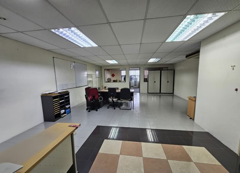 Kedai / Pejabat untuk Disewa di Taman Larkin Perdana (Johor Bahru) - Ryon Teh - PropertyGuru.com.my