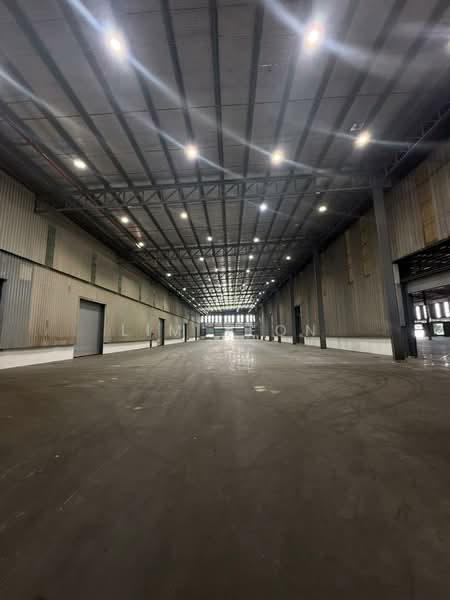 Warehouse for Rent in Shah Alam (Selangor) - Lim Jeon - Interior - PropertyGuru.com.my