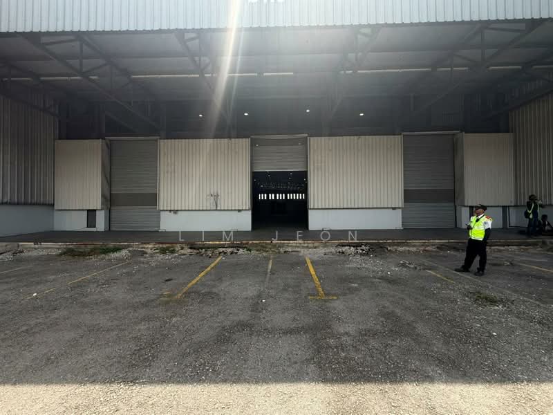 Warehouse for Rent in Shah Alam (Selangor) - Lim Jeon - Exterior - PropertyGuru.com.my