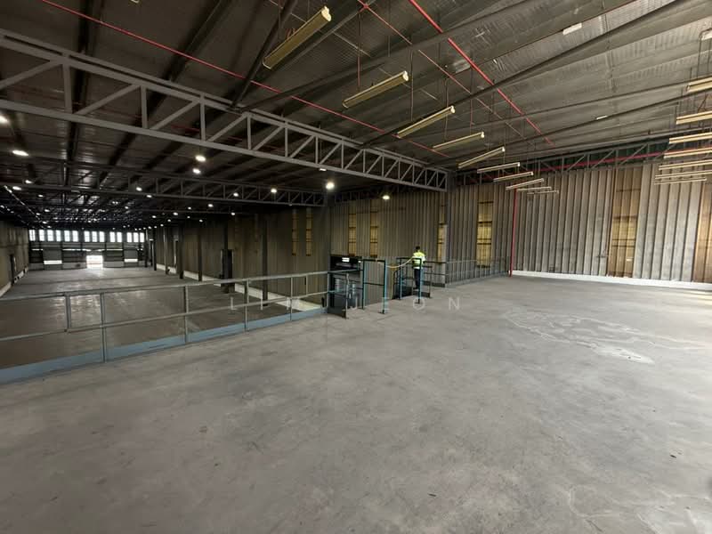 Warehouse for Rent in Shah Alam (Selangor) - Lim Jeon - Interior - PropertyGuru.com.my
