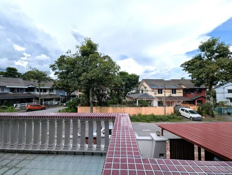Rumah Berkembar untuk Dijual di Kota Damansara (Selangor) - Reena Sarif - Exterior - PropertyGuru.com.my