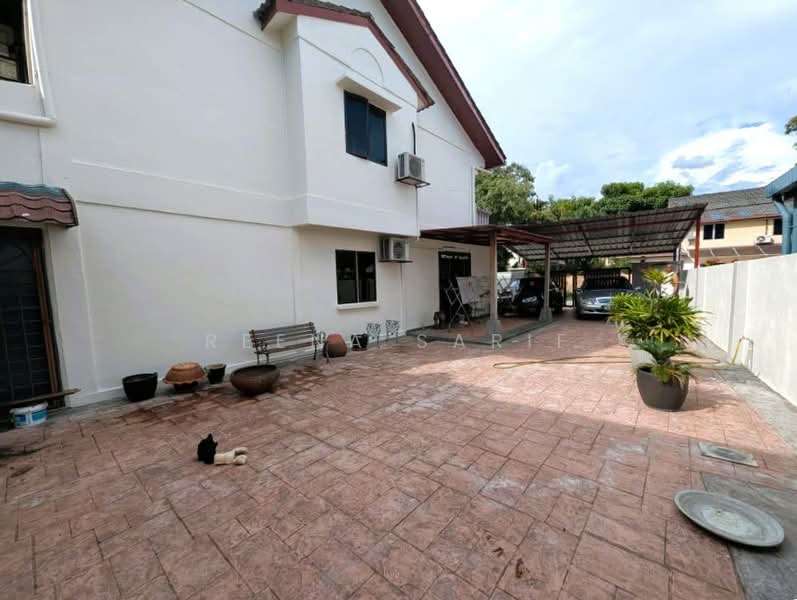 Rumah Berkembar untuk Dijual di Kota Damansara (Selangor) - Reena Sarif - Exterior - PropertyGuru.com.my