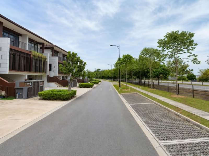 Rumah Teres 3 Tingkat untuk Dijual di Cyberjaya (Selangor) - Azizirrahim . - Exterior - PropertyGuru.com.my