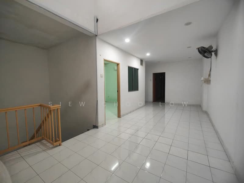 2-storey Terraced House for Sale in Bukit Beruang (Bukit Baru) - Mary Low - Interior - PropertyGuru.com.my