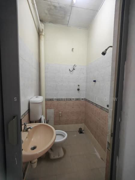 2-storey Terraced House for Sale in Bukit Beruang (Bukit Baru) - Mary Low - Bathroom - PropertyGuru.com.my