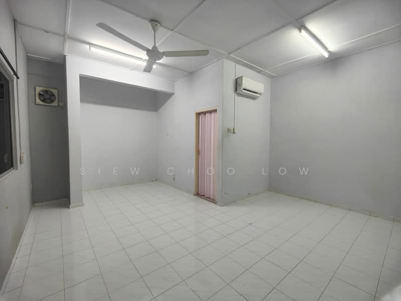 2-storey Terraced House for Sale in Bukit Beruang (Bukit Baru) - Mary Low - Interior - PropertyGuru.com.my