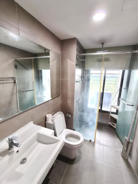 Servis Apartment untuk Disewa di Teega Suites - Desmond Lee - Bathroom - PropertyGuru.com.my