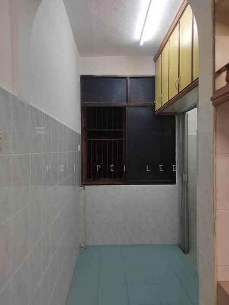 Flat for Sale at Taman Sri Setia - Pei Pei Lee - Interior - PropertyGuru.com.my