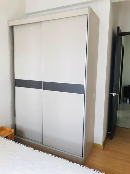 Condominium for Rent at Amberside @ Country Garden Danga Bay - Lucas Lee - Bedroom - PropertyGuru.com.my