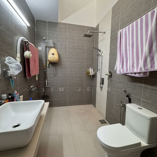 Rumah Teres 2 Tingkat untuk Dijual di Bandar Botanic (Klang) - Lim Jeon - PropertyGuru.com.my
